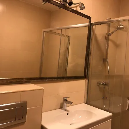 Sky Deluxe Апартаменти